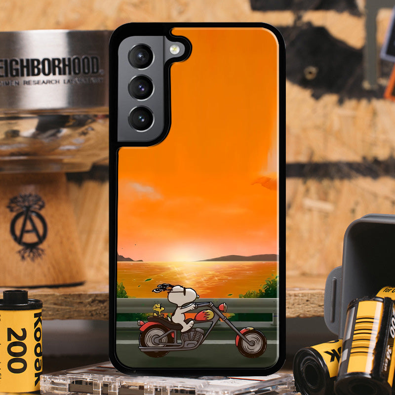 Peanuts Snoopy Themed Shockproof Phone Case