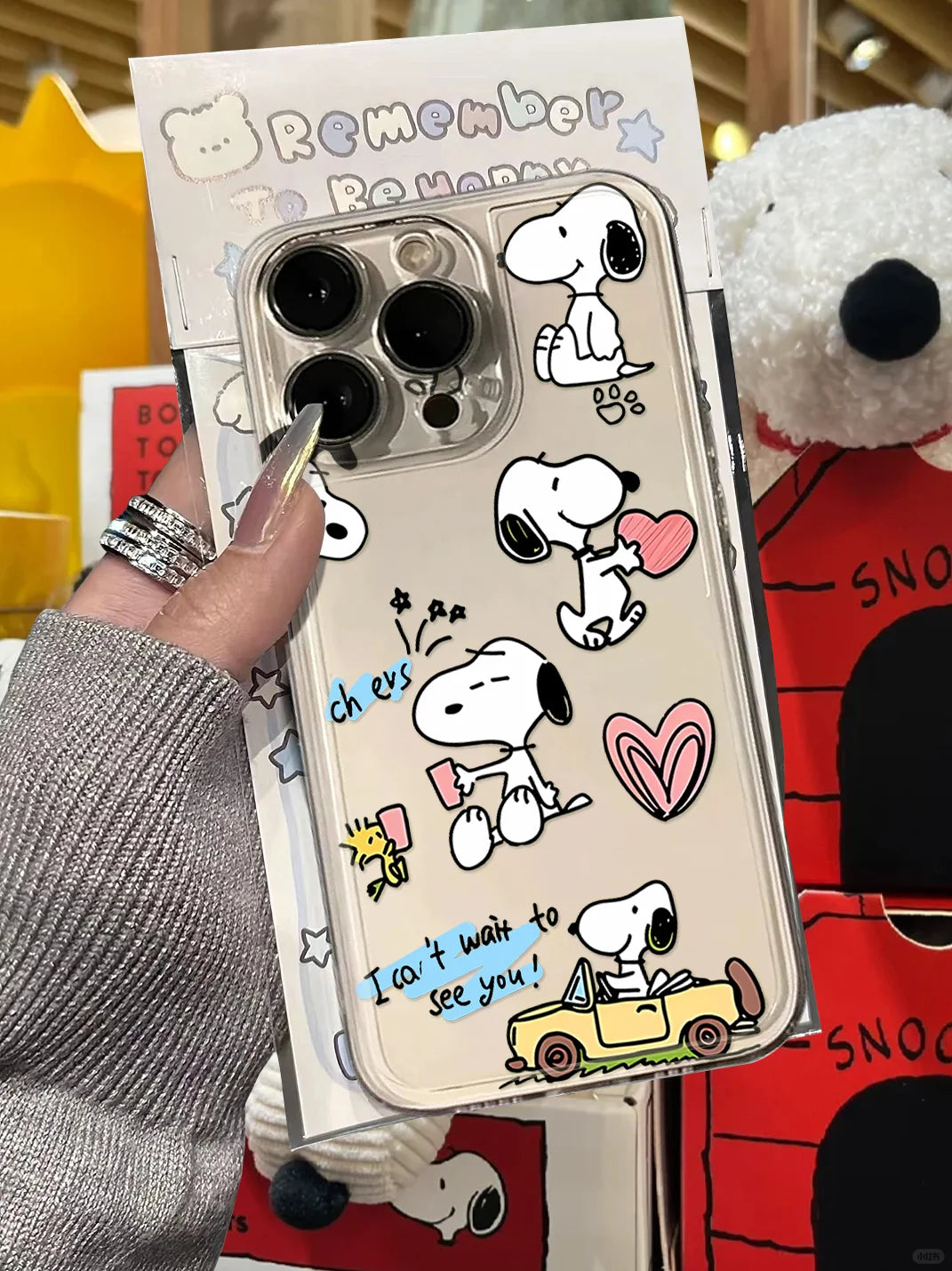 Peanuts Snoopy Themed Shockproof Phone Case