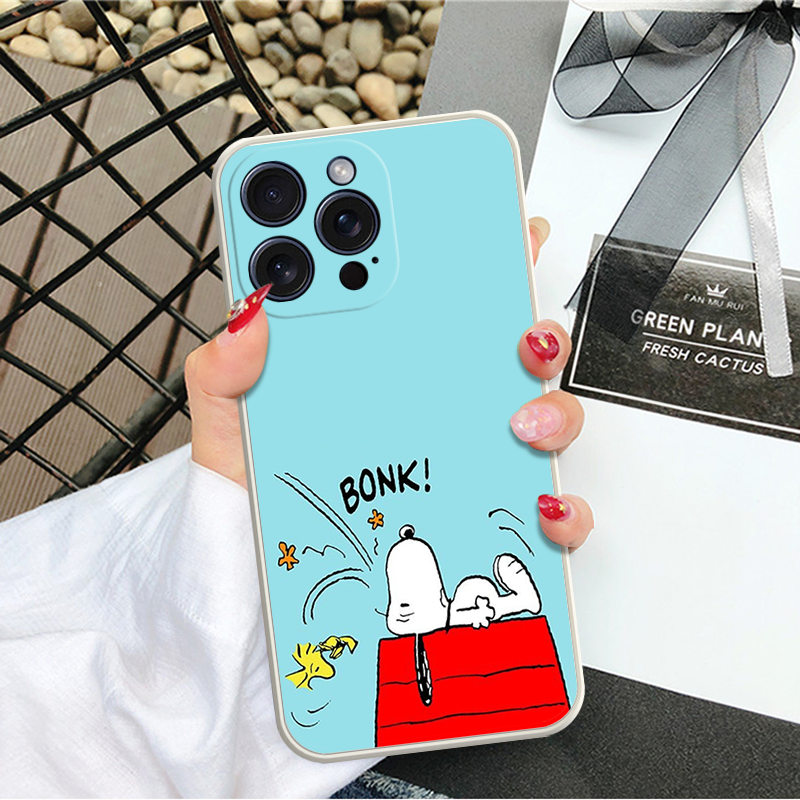 Peanuts Snoopy Themed Shockproof Phone Case